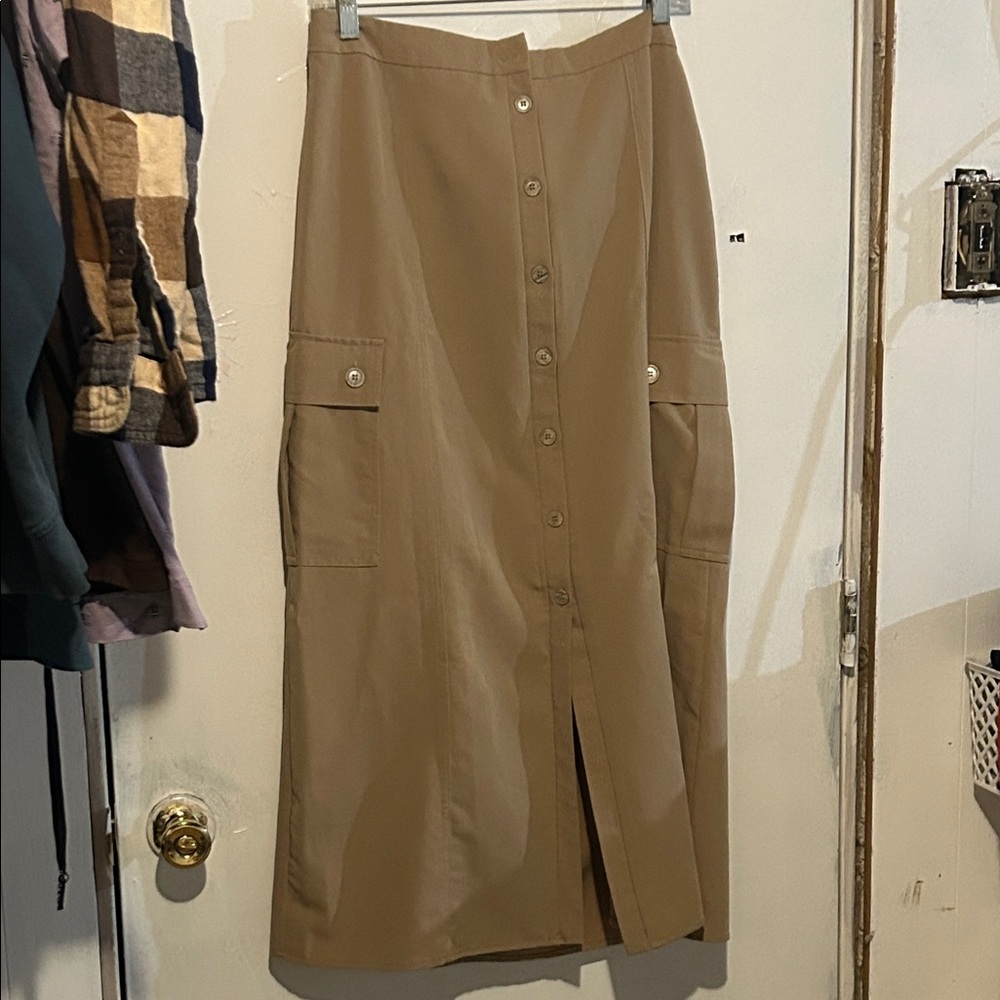Elegant Tan Button-Down Pencil Skirt